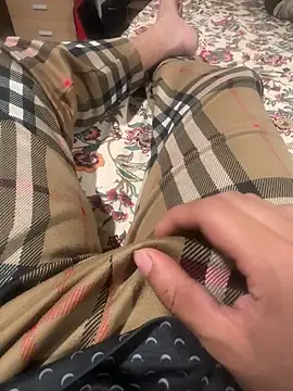 sonug0912 online show from February 16, 2026, 9:33 pm