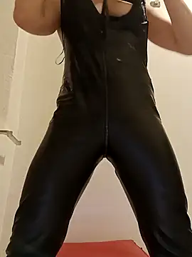 VanessaBraun online show from January 15, 2025, 9:41 pm