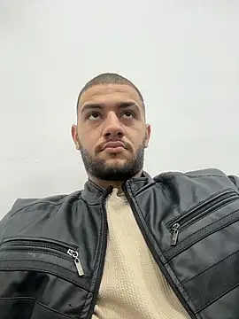 Snapshot of MaximusDick1_ chatting on February 26, 2026, 12:04 pm MaximusDick1 online show from February 26, 2026, 12:04 pm