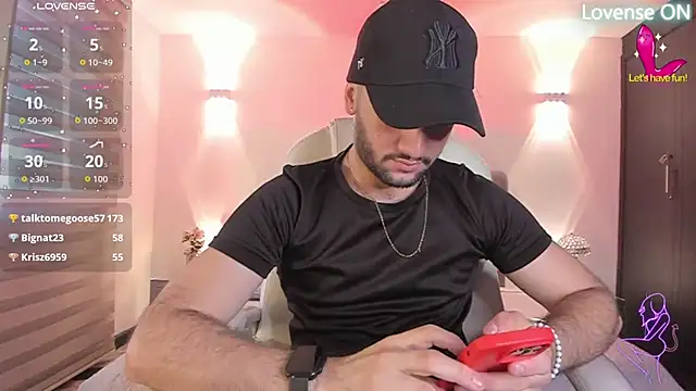 Snapshot of MaximusDick1_ chatting on February 28, 2026, 12:06 pm MaximusDick1 online show from February 28, 2026, 12:06 pm