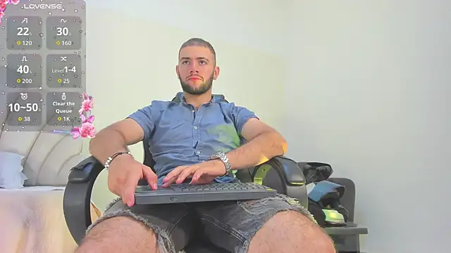 MaximusDick1  online show from July 17, 2026, 12:23 pm