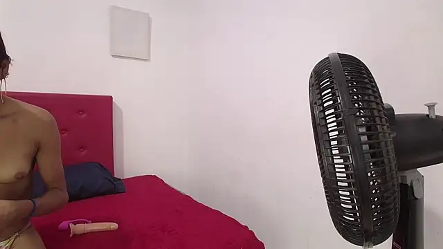 issa kitty online show from January 21, 2025, 7:50 pm