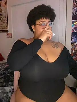 Snapshot of Ectorius chatting on November 22, 2025, 12:20 am Ectorius online show from November 22, 2025, 12:20 am