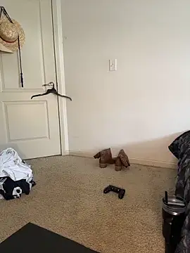 Ectorius online show from April 8, 2026, 6:41 pm