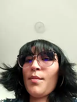 Pauilina online show from January 8, 2025, 10:27 pm