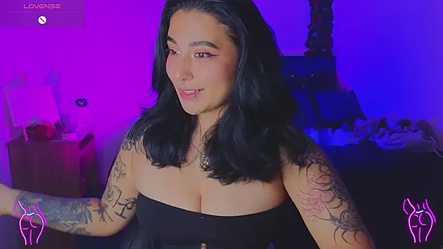 Snapshot of Pauilina chatting on March 10, 2026, 11:54 pm Pauilina online show from March 10, 2026, 11:54 pm