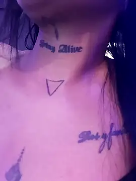 devi black13  online show from February 5, 2025, 8:14 pm