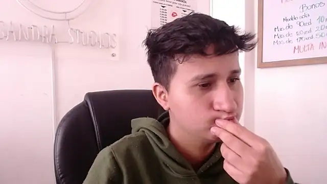 Snapshot of Im_Milan_Rs chatting on April 5, 2026, 7:11 pm Im Milan Rs online show from April 5, 2026, 7:11 pm