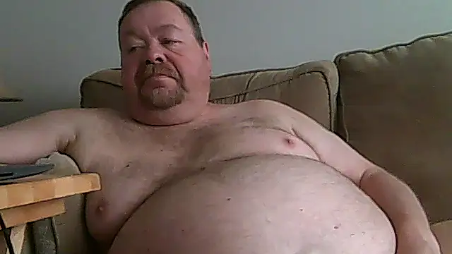 Snapshot of hitman_35 chatting on June 18, 2026, 6:01 pm hitman 35 online show from June 18, 2026, 6:01 pm