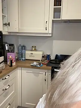 carlaaa online show from September 14, 2025, 8:19 pm