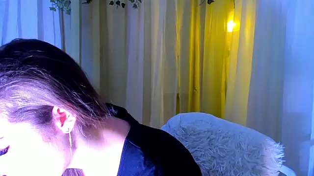 Lioneass online show from December 11, 2024, 1:06 pm