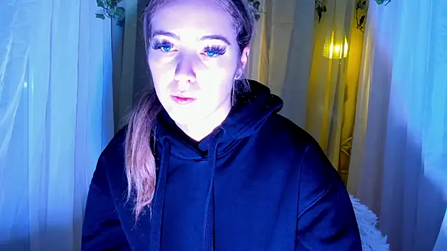 Lioneass online show from December 15, 2024, 9:03 am