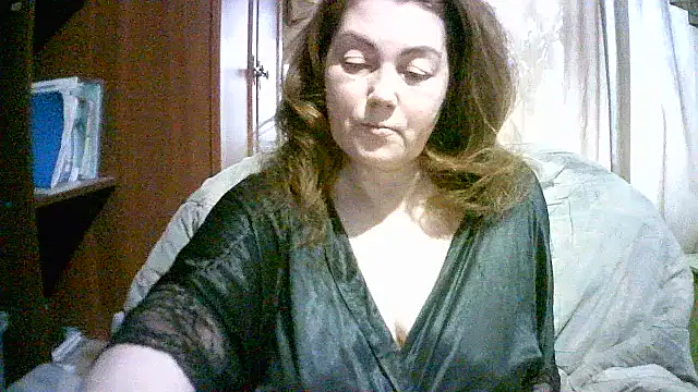 Madame-Butterfly online show from November 24, 2025, 5:18 am