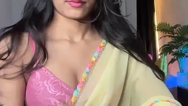 sexy m23 online show from November 15, 2025, 6:26 pm