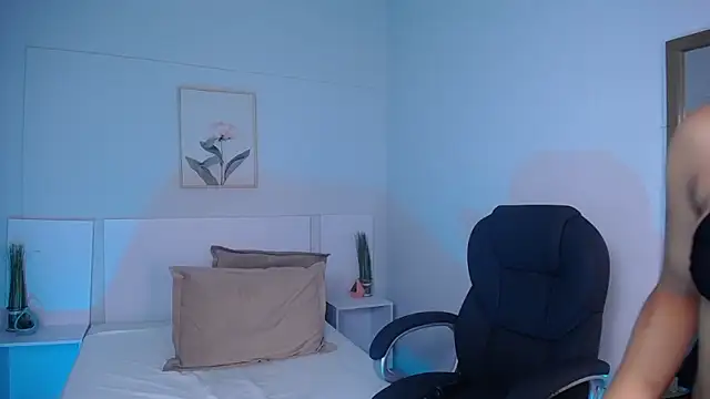 violeta leon online show from December 6, 2024, 6:37 am