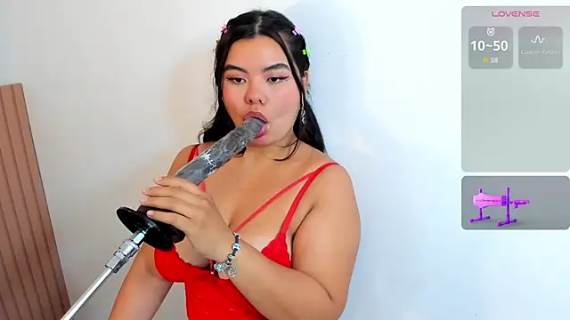 klhoe boobs online show from January 7, 2026, 4:04 am