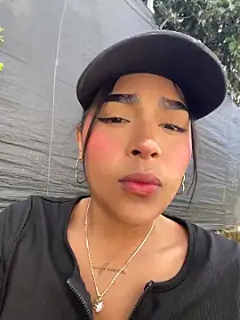 Snapshot of Mariangel_11 chatting on May 22, 2026, 2:33 pm Mariangel 11 online show from May 22, 2026, 2:33 pm