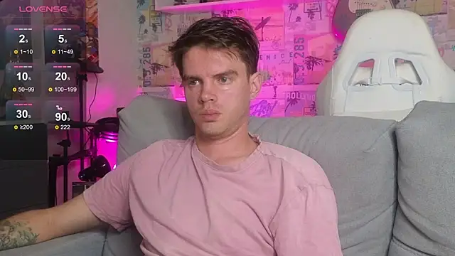 Mike Burn online show from November 2, 2025, 10:06 am