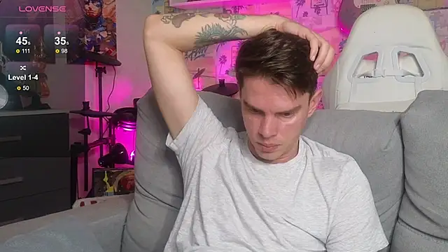 Mike Burn online show from November 5, 2025, 2:06 pm