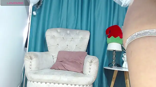 salome Queenx online show from December 12, 2024, 12:44 pm