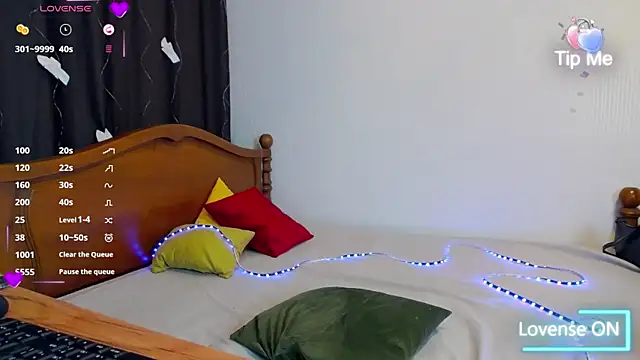 Lillianhot68 online show from February 9, 2025, 11:25 am