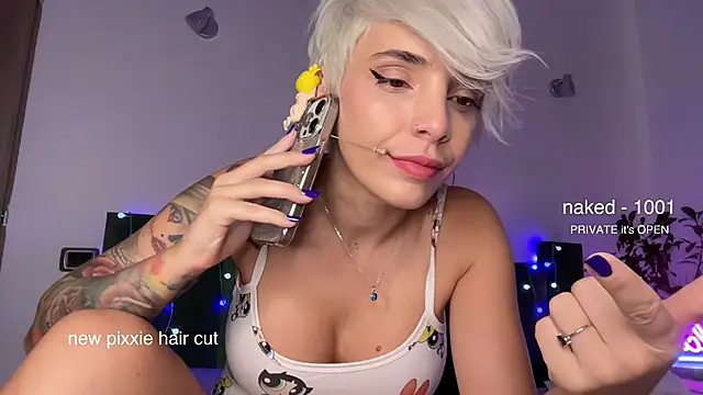 Snapshot of daddyspixxie420 chatting on October 13, 2025, 9:31 am daddyspixxie420 online show from October 13, 2025, 9:31 am