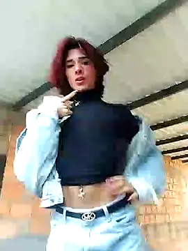 CamiloDoumit online show from February 9, 2025, 10:00 pm