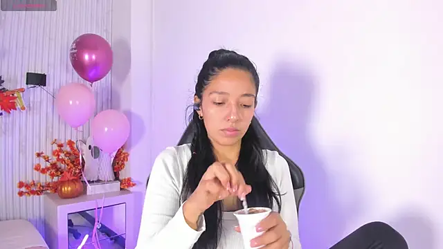 Valery wang online show from October 25, 2025, 11:51 am