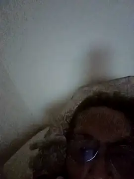 florecita69 online show from November 26, 2025, 2:34 am