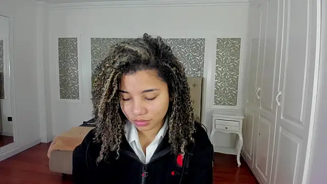 Mayaa ross online show from September 12, 2025, 1:38 am