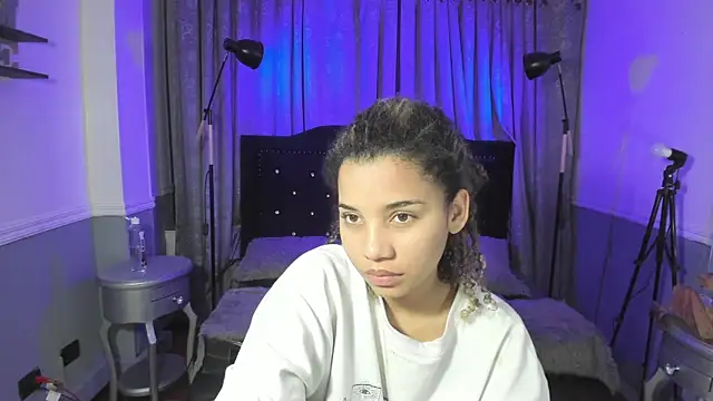 Mayaa ross online show from September 14, 2025, 2:22 am