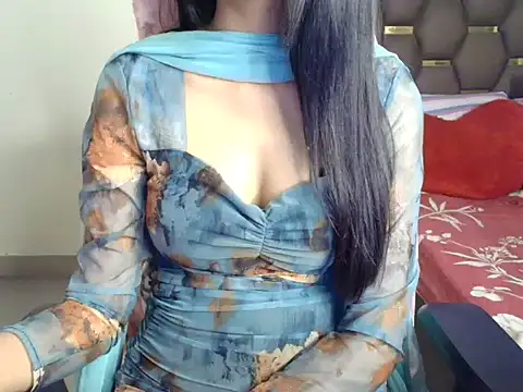 CUTE princess 143 online show from January 14, 2026, 2:23 pm