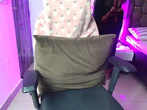 CUTE princess 143 online show from March 31, 2026, 1:44 pm