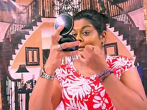 Snapshot of indianCherryPie chatting on September 16, 2025, 5:30 am indianCherryPie online show from September 16, 2025, 5:30 am