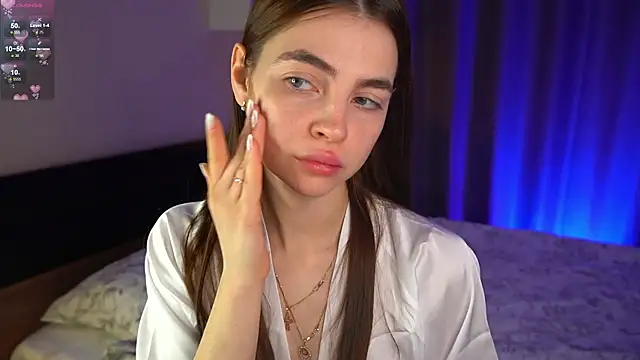 MaryJacksoon online show from February 7, 2025, 7:50 am