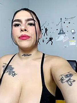 BigTits Kitty online show from October 20, 2025, 6:14 am