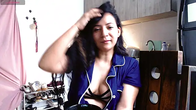 mariamulata online show from May 2, 2026, 9:20 pm