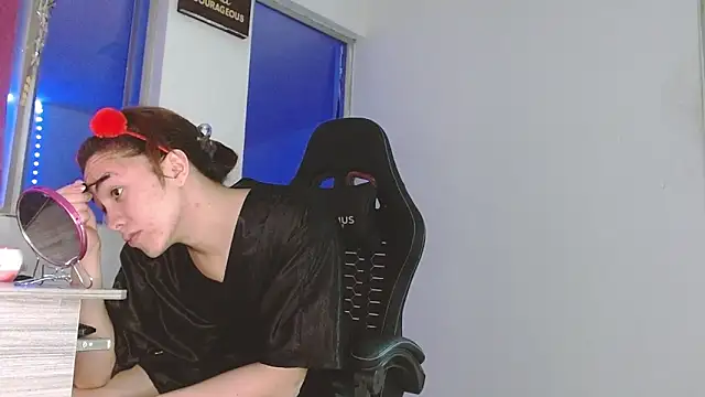 giuliana andrade online show from April 15, 2026, 11:38 pm