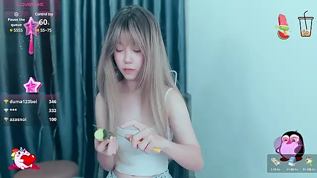 -Poison-Ivy- online show from December 8, 2024, 9:02 am