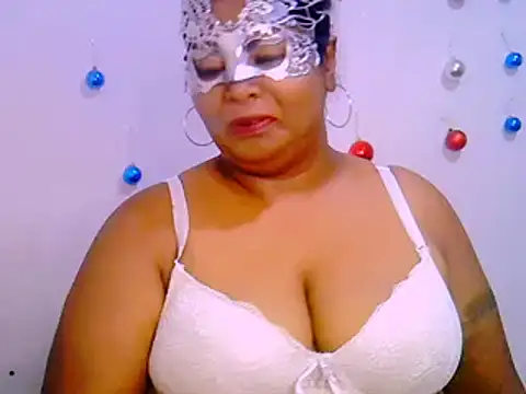 Mysterylady143 online show from February 17, 2025, 6:37 pm