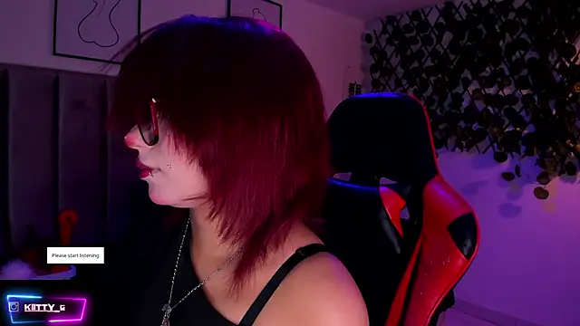 Kitty Gang online show from October 25, 2025, 2:08 am