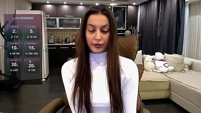 Doll Jasmine  online show from June 1, 2026, 8:10 pm