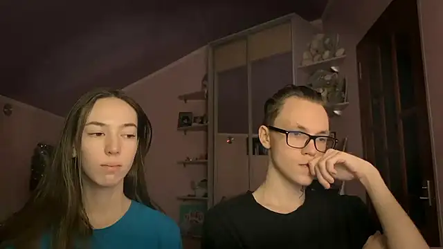 Snapshot of Alex17am chatting on February 5, 2026, 6:45 pm Alex17am online show from February 5, 2026, 6:45 pm