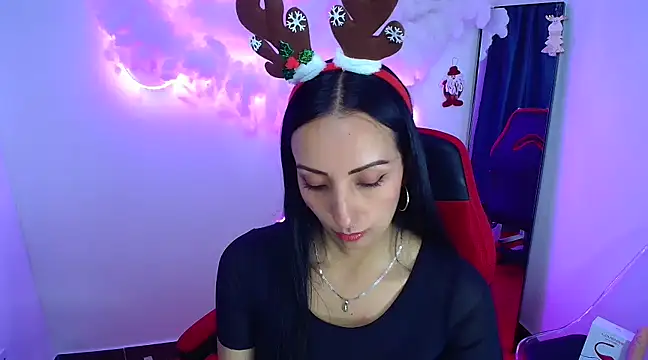 Snapshot of yaralyminjo2 chatting on December 21, 2024, 2:04 pm yaralyminjo2 online show from December 21, 2024, 2:04 pm