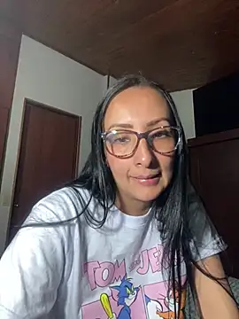 Snapshot of yaralyminjo2 chatting on January 5, 2025, 11:22 pm yaralyminjo2 online show from January 5, 2025, 11:22 pm