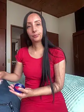 Snapshot of yaralyminjo2 chatting on January 8, 2025, 8:39 pm yaralyminjo2 online show from January 8, 2025, 8:39 pm