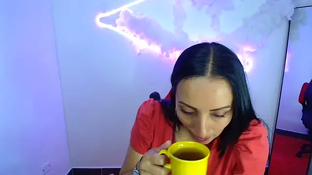 Snapshot of yaralyminjo2 chatting on January 23, 2025, 2:28 pm yaralyminjo2 online show from January 23, 2025, 2:28 pm