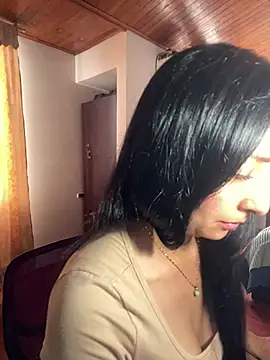 Snapshot of yaralyminjo2 chatting on February 6, 2025, 9:06 pm yaralyminjo2 online show from February 6, 2025, 9:06 pm