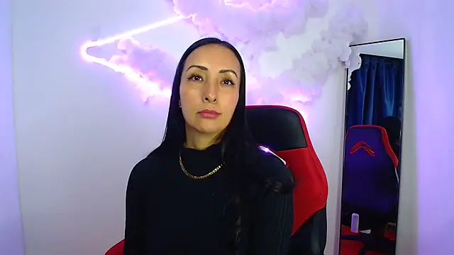 Snapshot of yaralyminjo2 chatting on February 10, 2025, 1:33 pm yaralyminjo2 online show from February 10, 2025, 1:33 pm