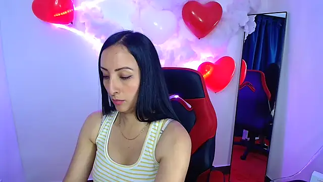 Snapshot of yaralyminjo2 chatting on February 12, 2025, 1:37 pm yaralyminjo2 online show from February 12, 2025, 1:37 pm